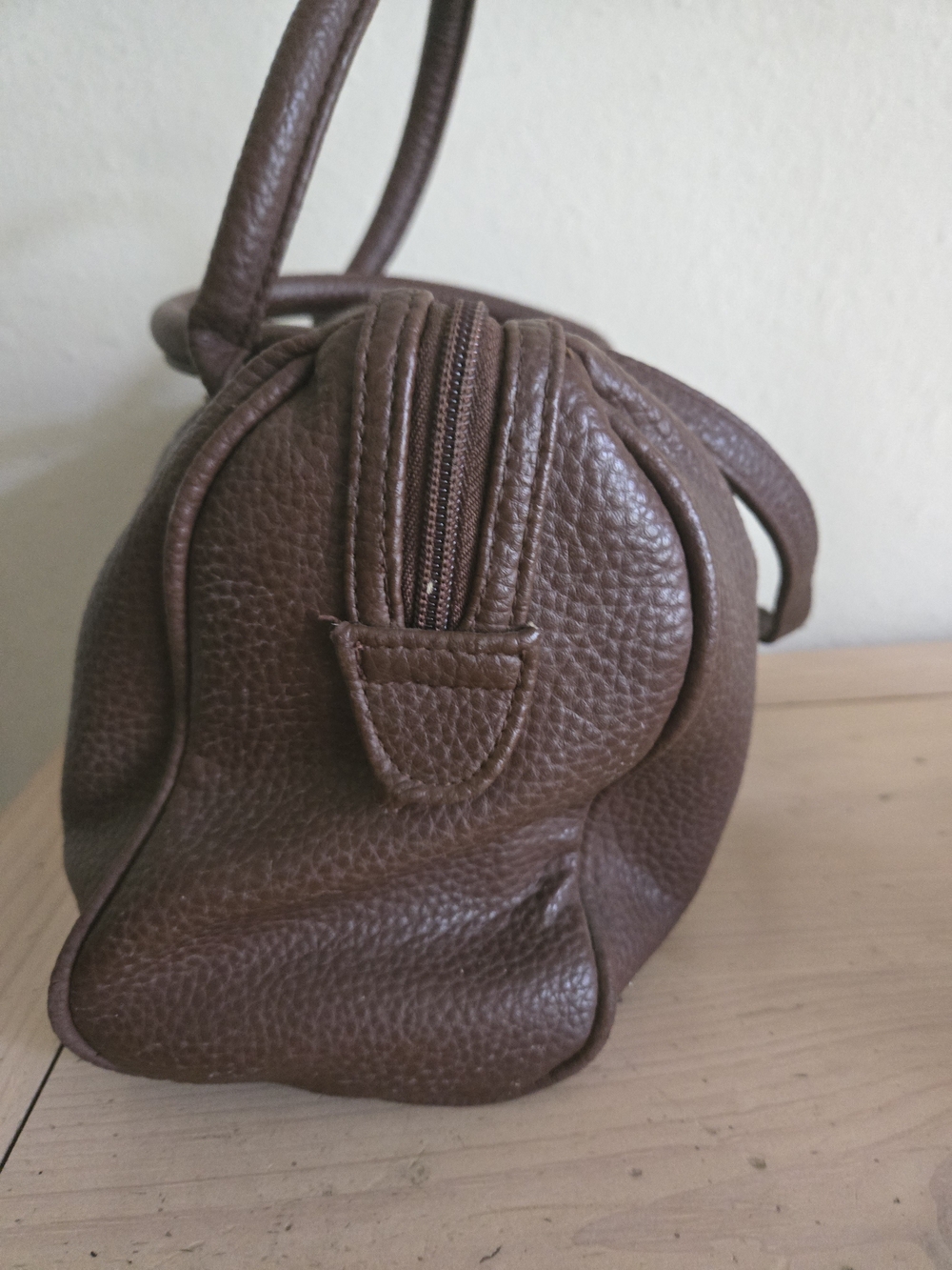 YNS Generic Brown Pebbled Leather Shoulder Bag
